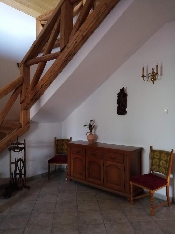 Gesztenye Vendeghaz Ságvár Buitenkant foto