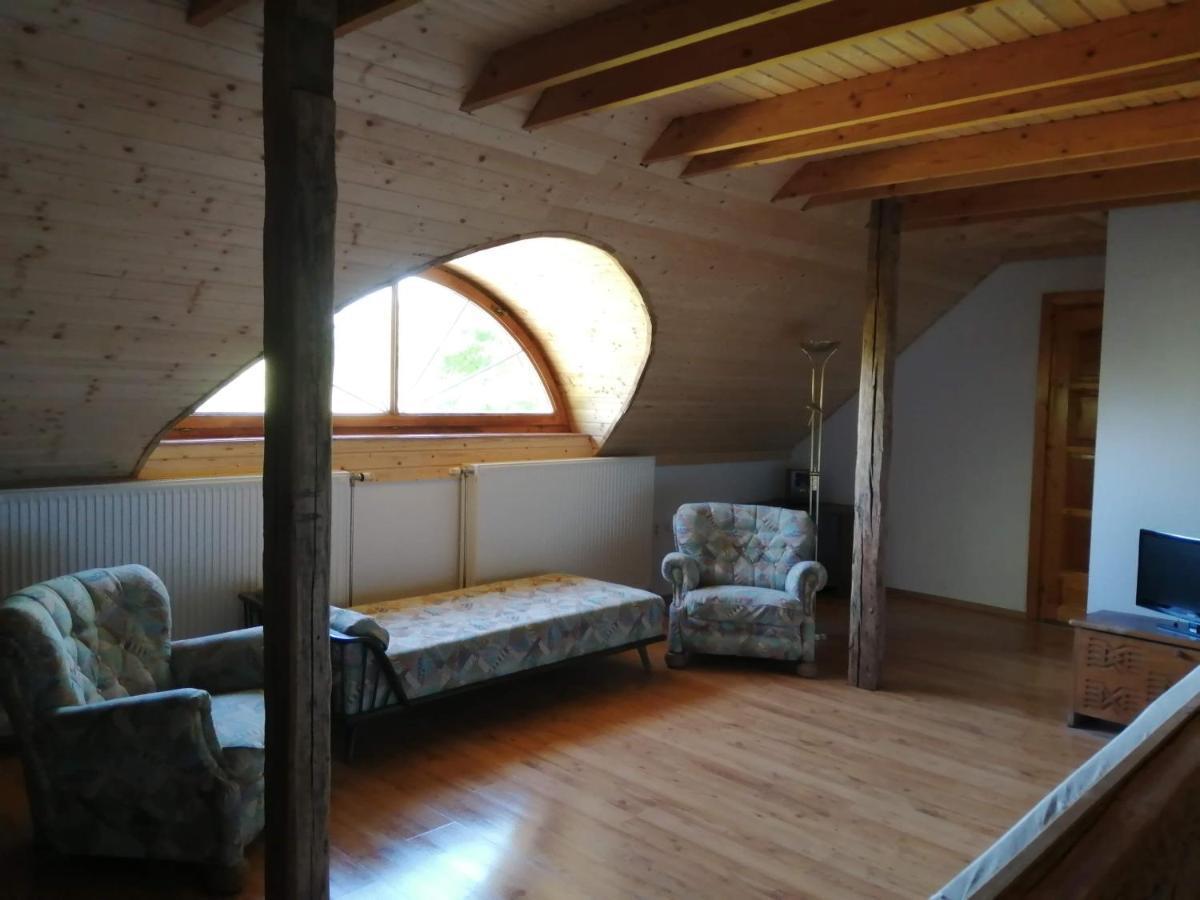 Gesztenye Vendeghaz Ságvár Buitenkant foto