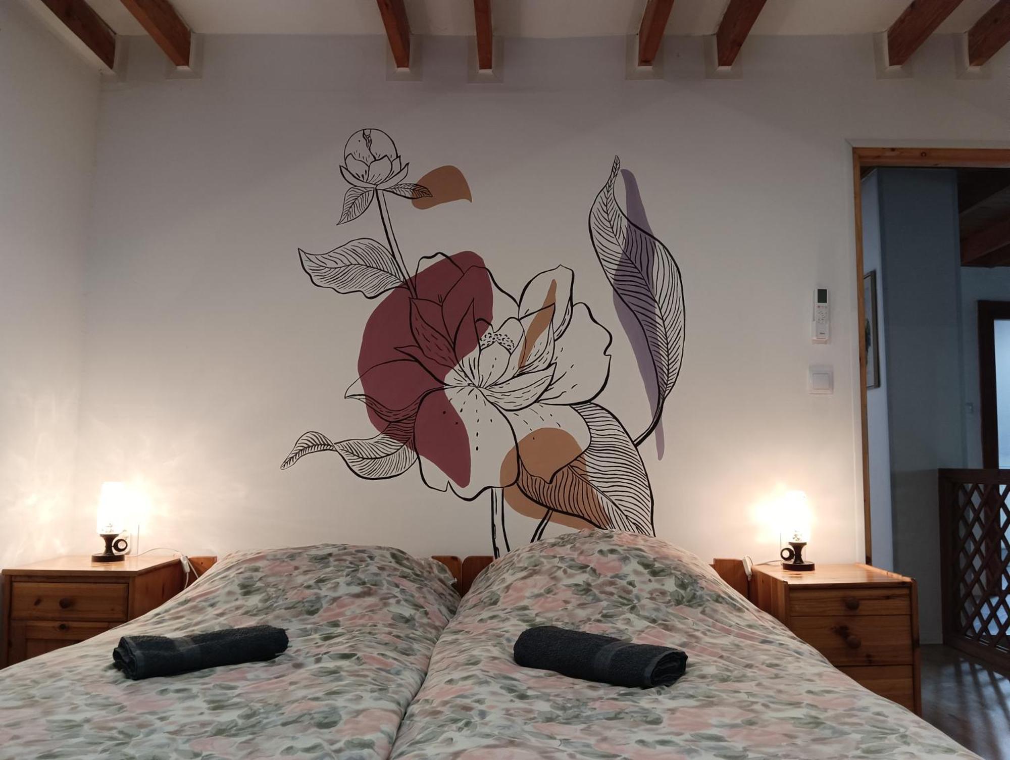 Gesztenye Vendeghaz Ságvár Buitenkant foto